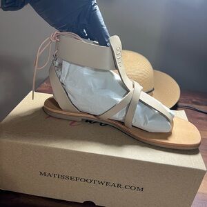 Matisse Sandal‼️ONLY BLACK LEFT‼️